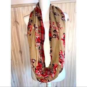 Reversible scarf